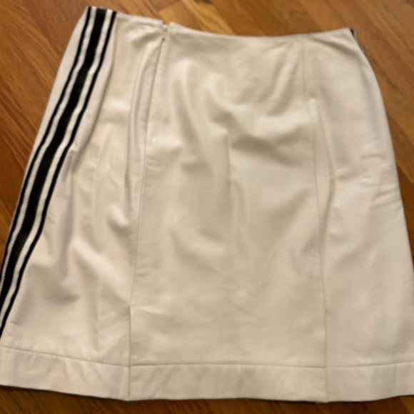 NWOT GENUINE LEATHER WORTH mini skirt.size 6 - Picture 4 of 6